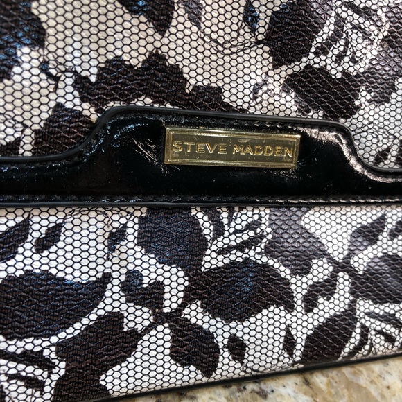 Steve Madden Black White Floral Print Mini Handbag Clutch - Picture 2 of 7